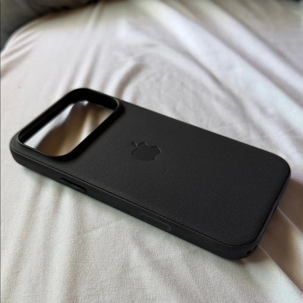 Apple Black iPhone 17 Pro Max Tech Woven Case